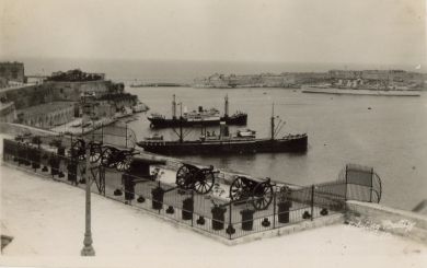 HMS London album. Commission 1929-1931. Saluting Battery, Valletta Malta